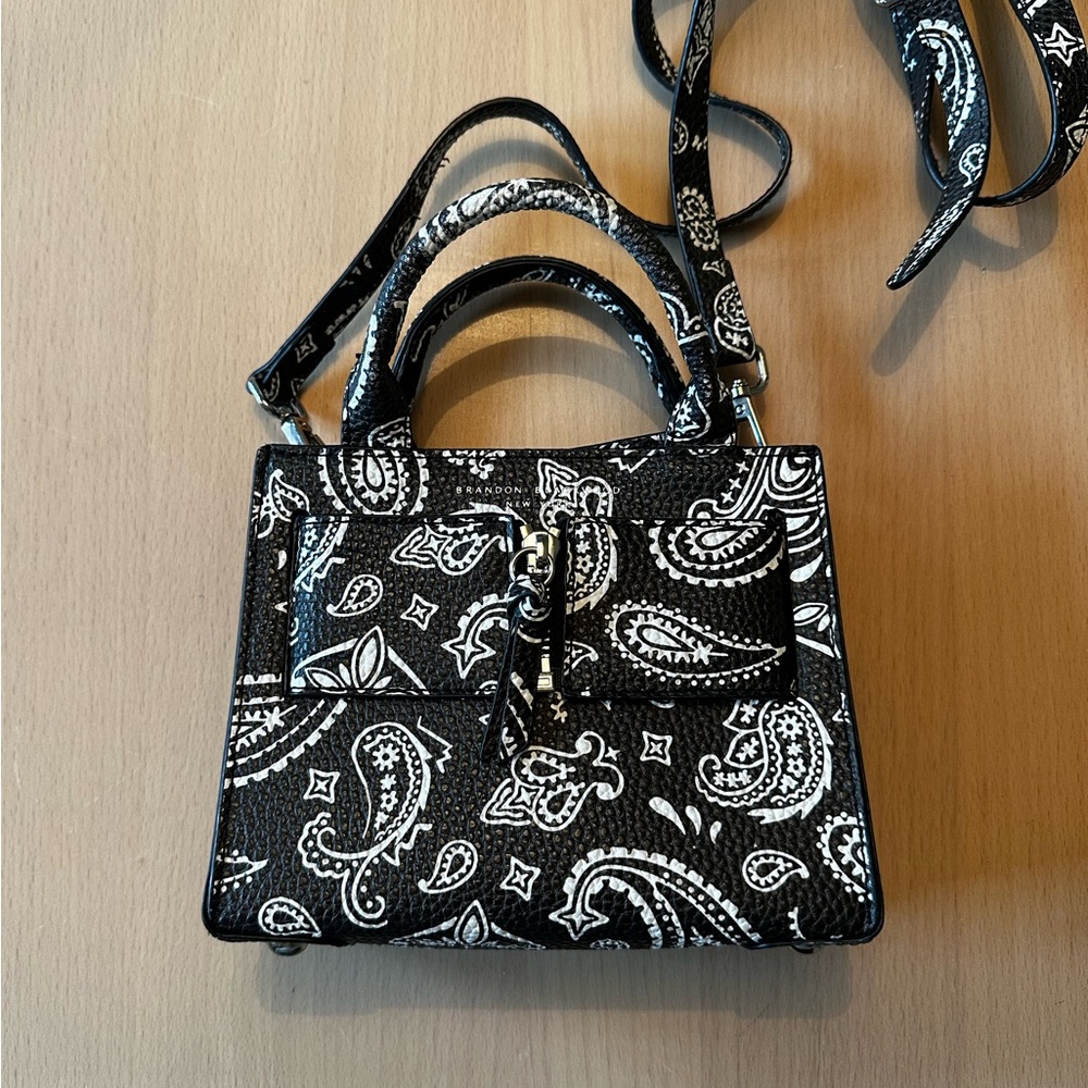 Brandon Blackwood Small Kuei top handle bag - bandana paisley print
